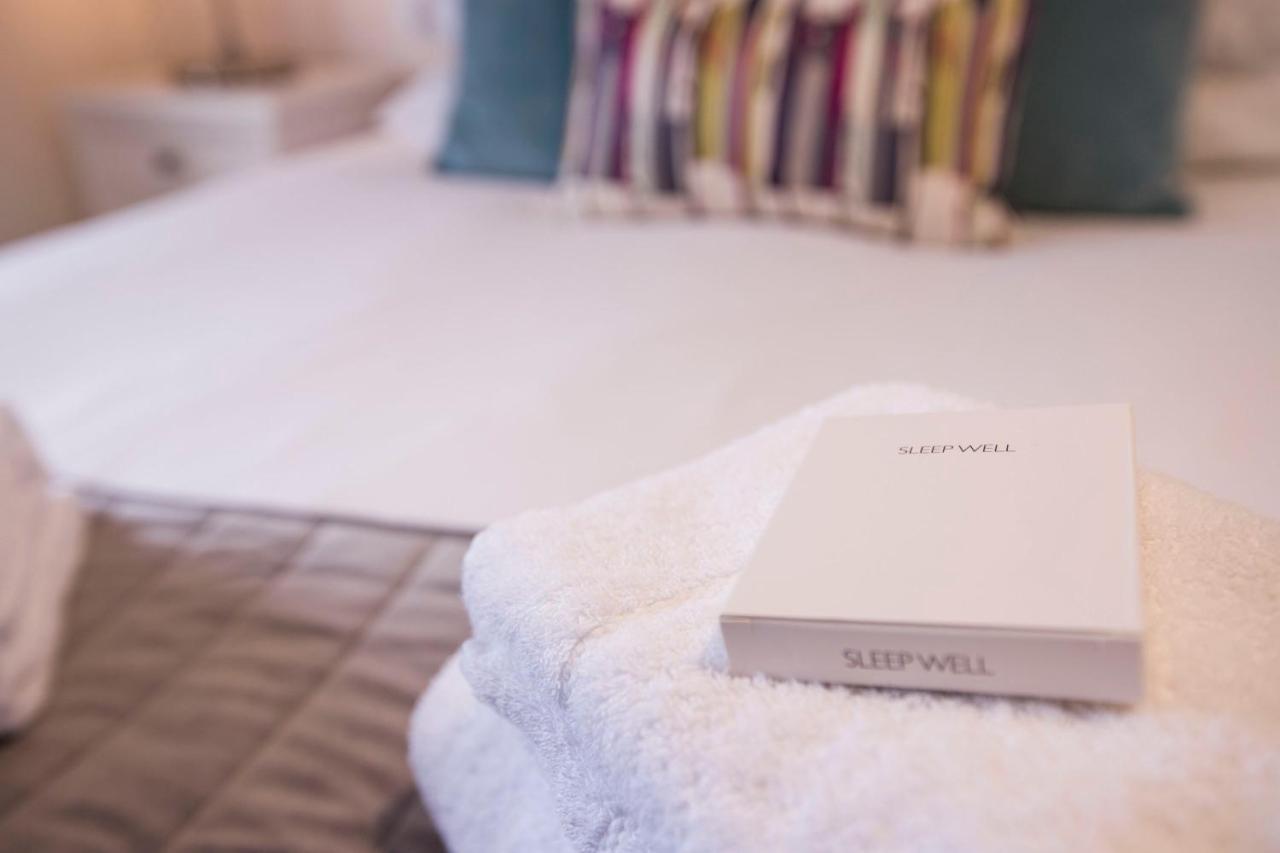 Urban Living'S ~ King Edward Luxury Apartments In The Heart Of Windsor Eksteriør billede