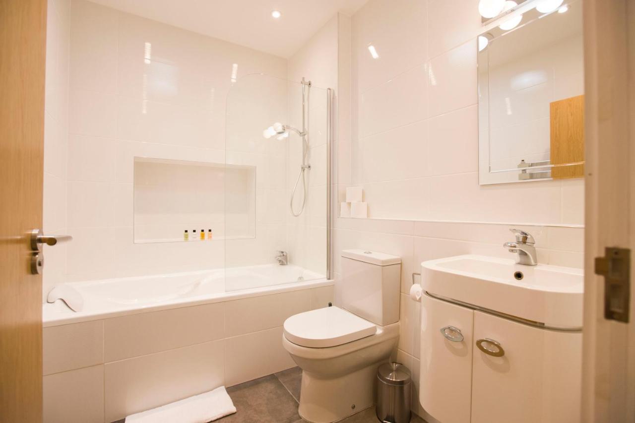 Urban Living'S ~ King Edward Luxury Apartments In The Heart Of Windsor Eksteriør billede