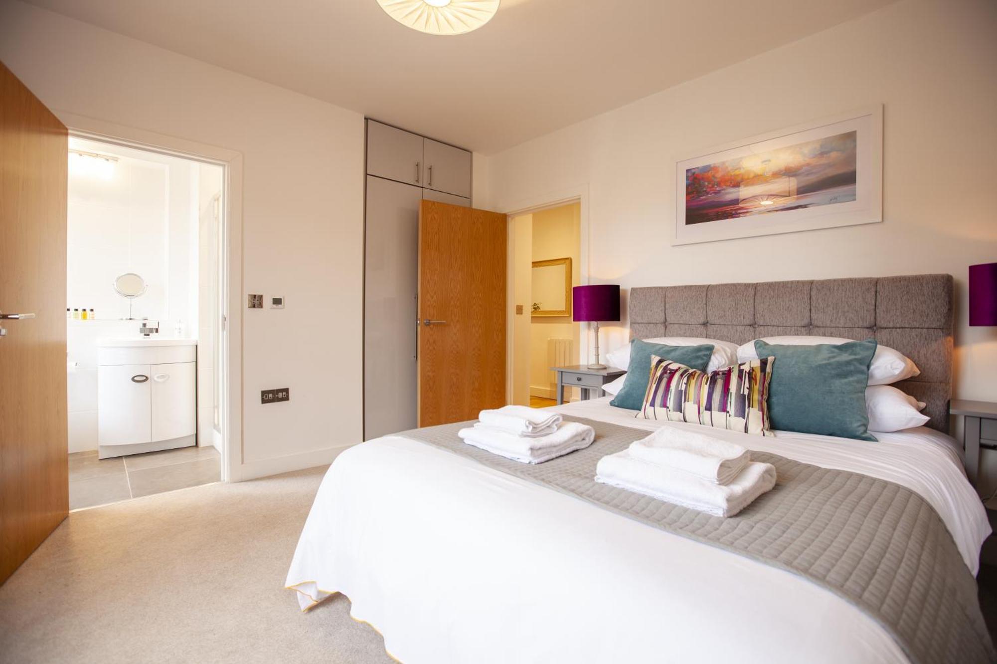 Urban Living'S ~ King Edward Luxury Apartments In The Heart Of Windsor Eksteriør billede