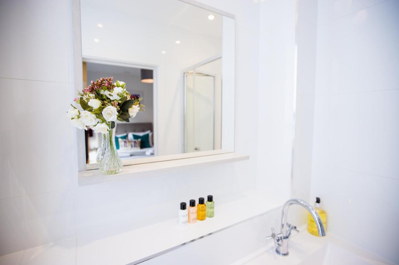 Urban Living'S ~ King Edward Luxury Apartments In The Heart Of Windsor Eksteriør billede