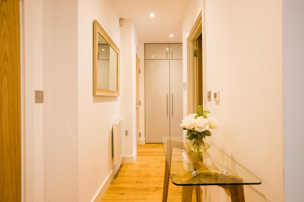 Urban Living'S ~ King Edward Luxury Apartments In The Heart Of Windsor Eksteriør billede