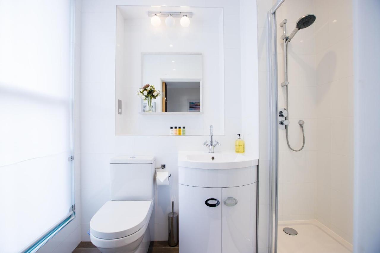 Urban Living'S ~ King Edward Luxury Apartments In The Heart Of Windsor Eksteriør billede